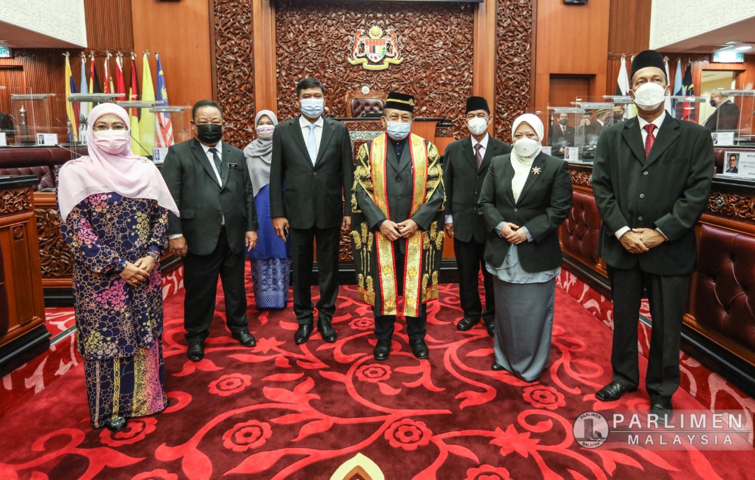 upacara-angkat-sumpah-ahli-dewan-negara-9-september--khamis-